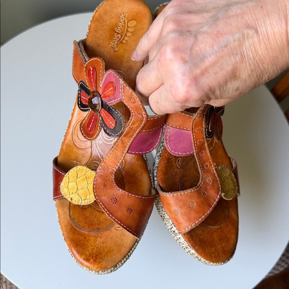 Spring Step Multicolor Floral Wedge Sandals from Flowerchild Collection Size 40 - Picture 9 of 16